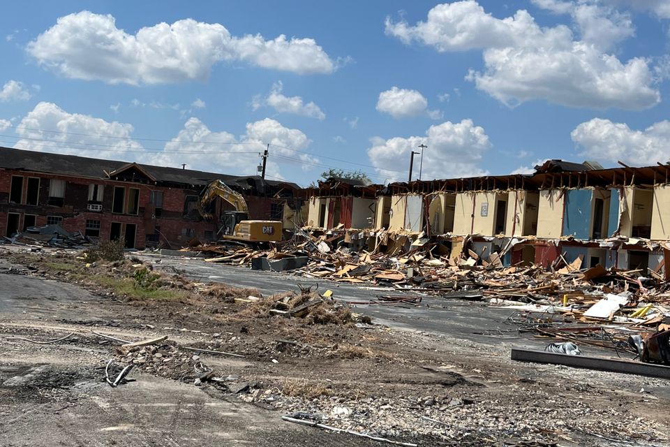 Hotel demolition   harlingen4