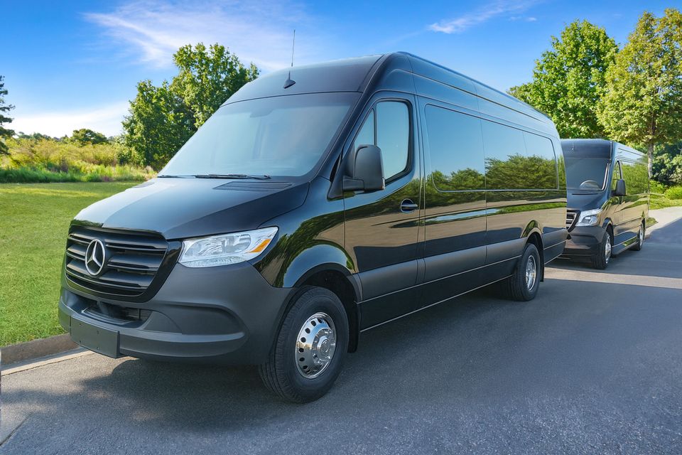Exterior bus 1 side