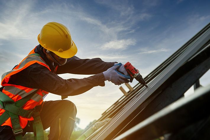 3 reasons to maintain your commercial roof detroit michigan industrial roofing services