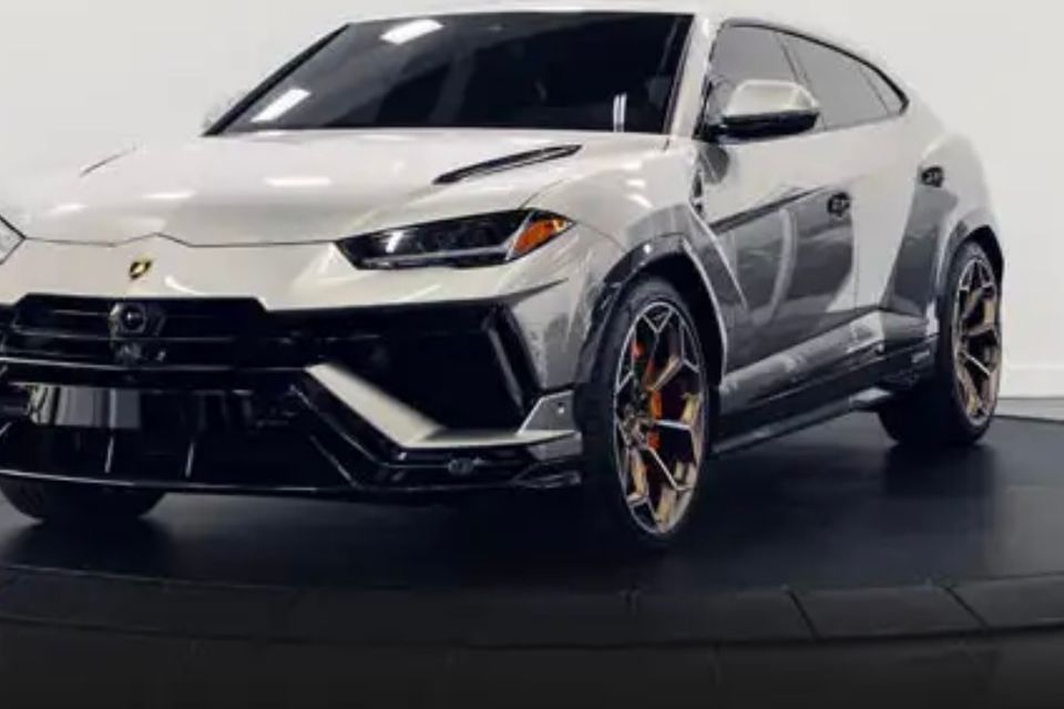 Lamborghini urus performante