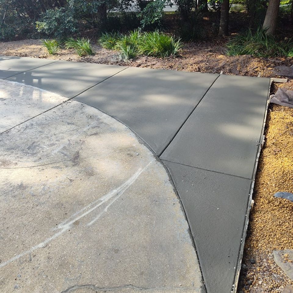 Concretearydrivewayaddition