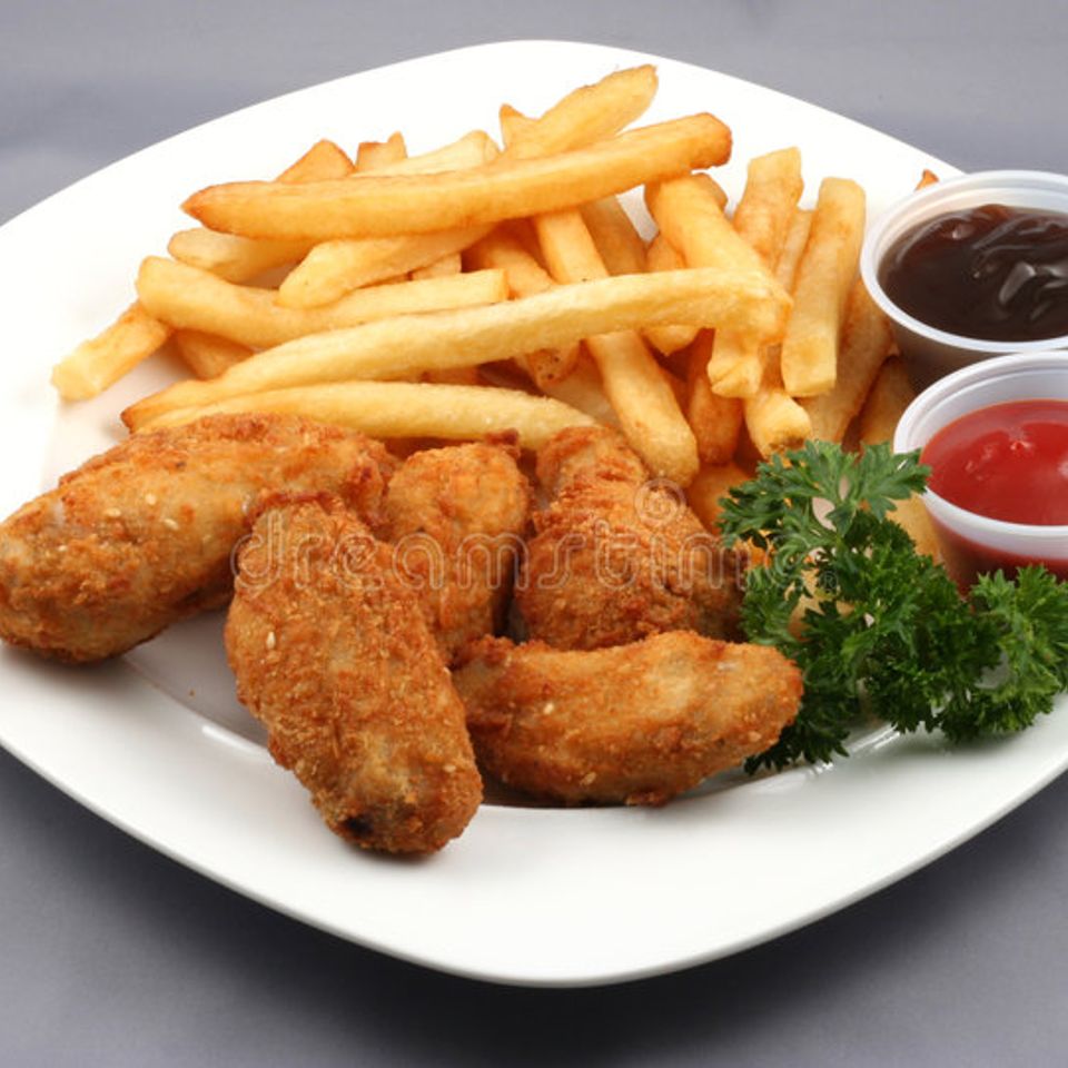 Chicken wings fries 4056829