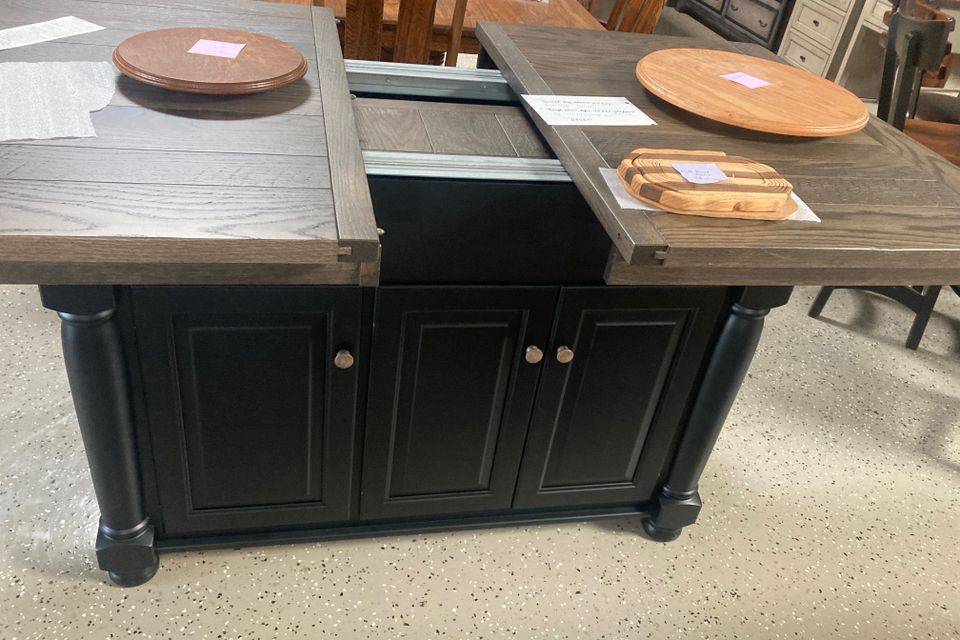 Kitchen counter 4