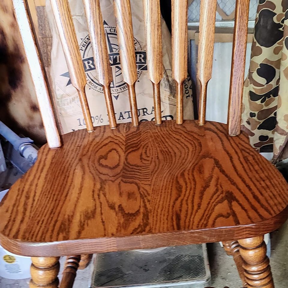 Re glue chair ms
