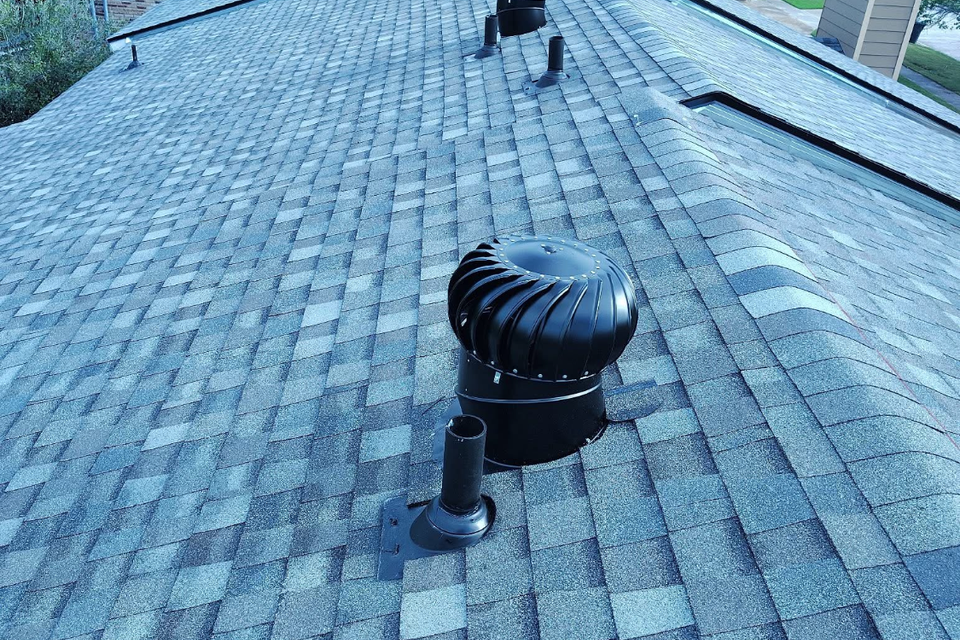 Commercial roof replacement in Baton Rouge, LA.