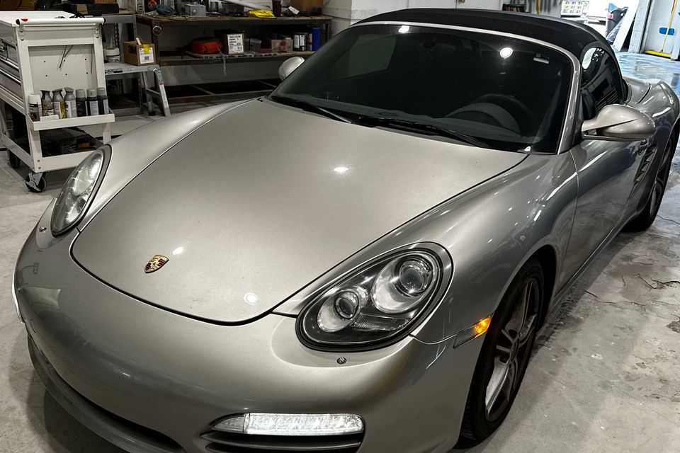 2011 porsche boxster   completed