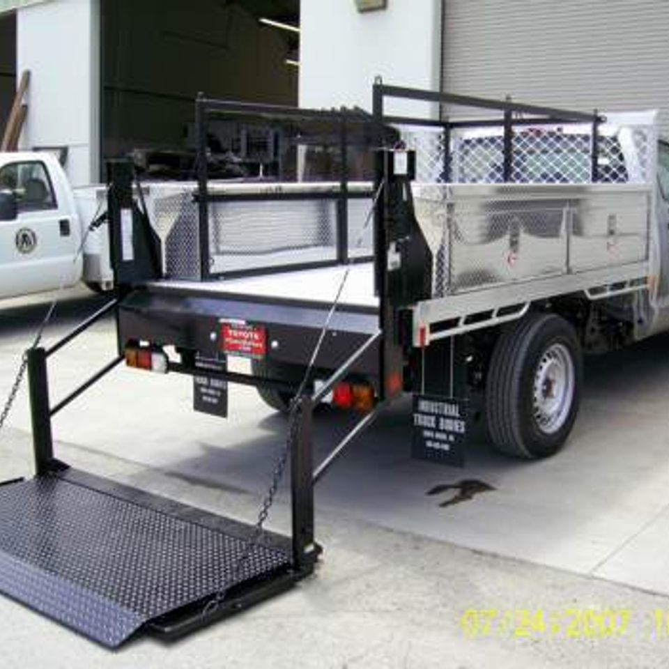 Lift on alum fb18l