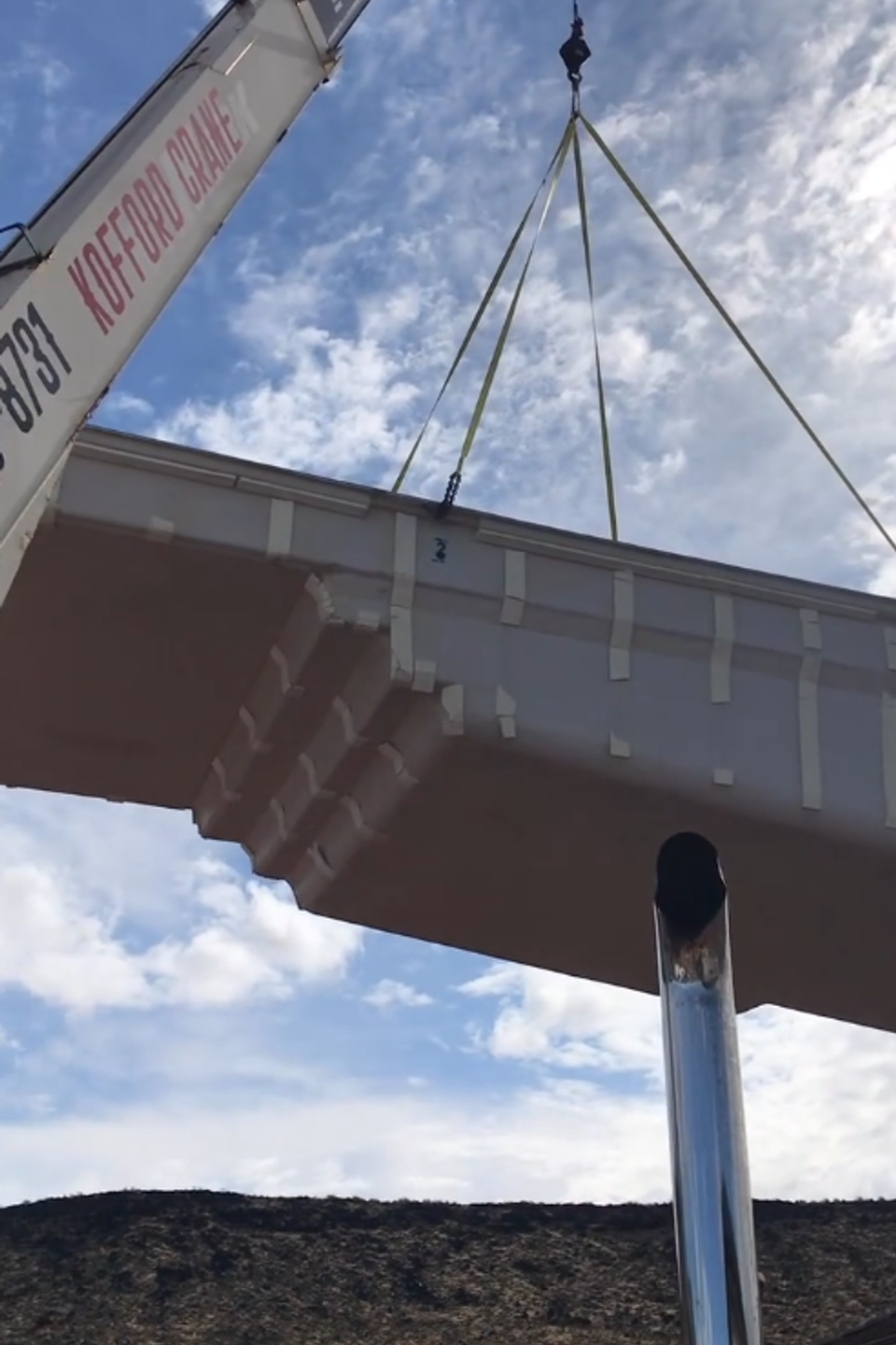 Kofford Crane lifting pool