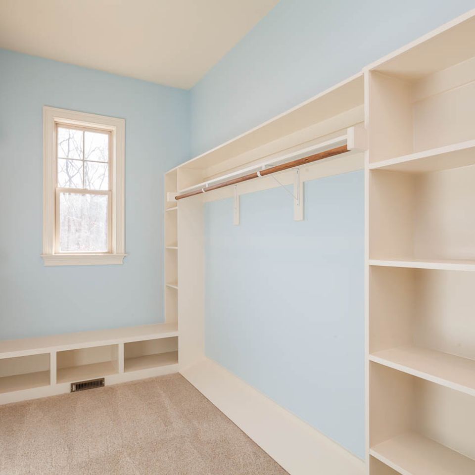 7601 mas closet shelving