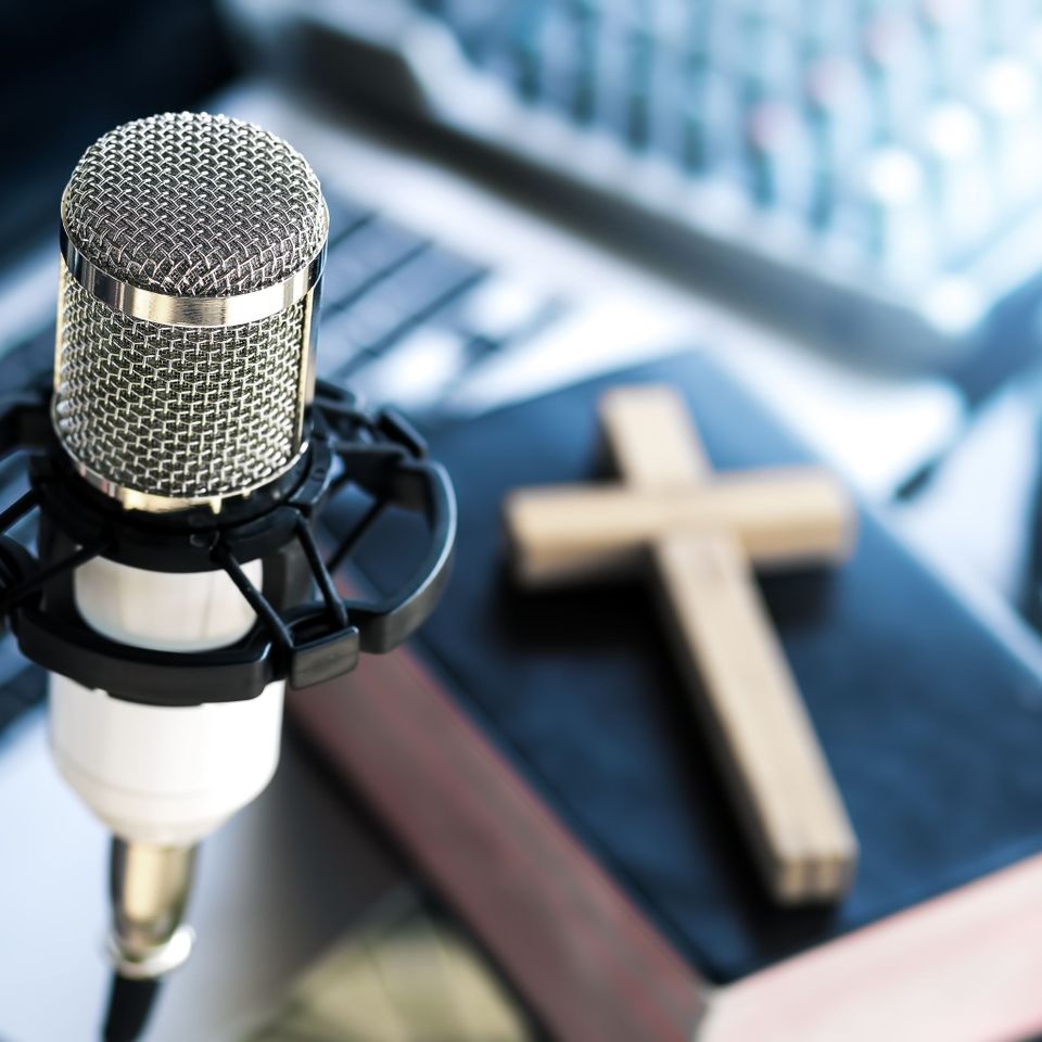 Evangelism radio pic frame (5)