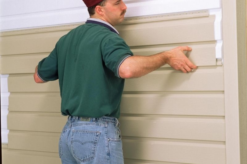 Insulated vinyl siding installation Norfolk VA - energy efficient siding contractor