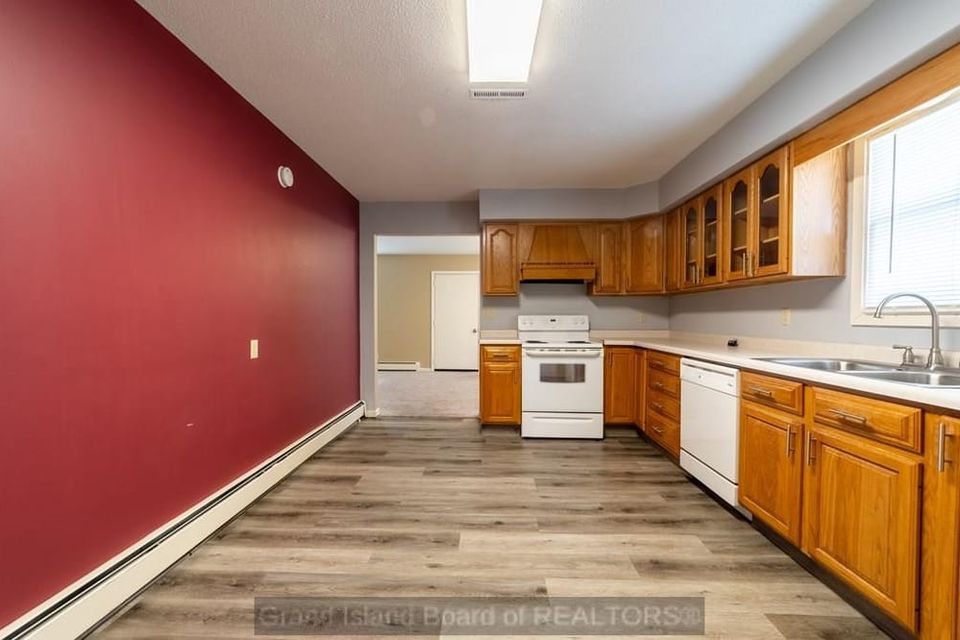 1821 w 11th st grand island ne 68801 b 9