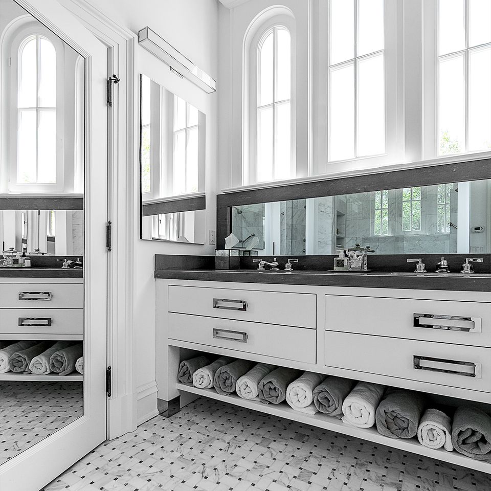 Bathroom mirror door
