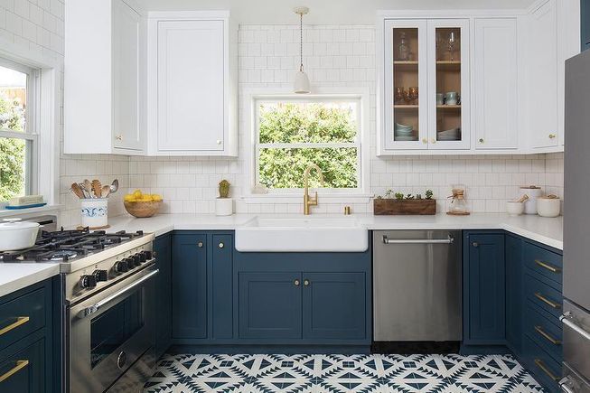 Navy blue kitchen cabinets 1