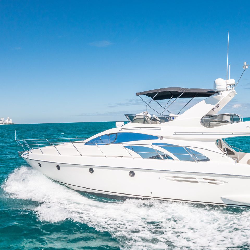 60 azimut flybridge 15