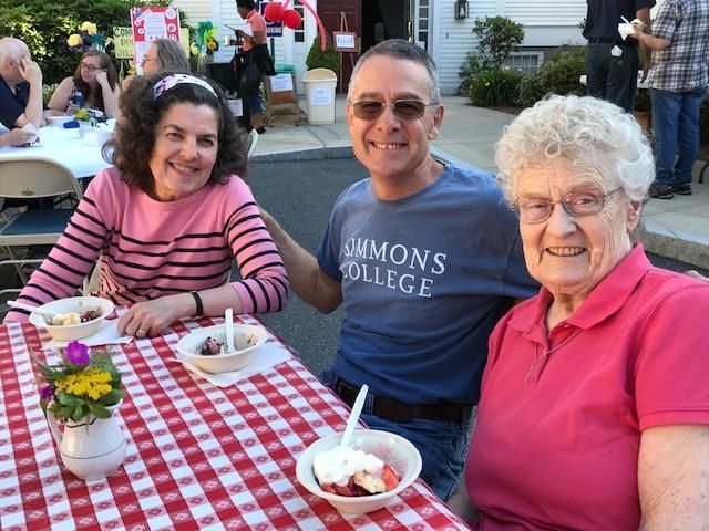 Firstchurch strawberryfest23