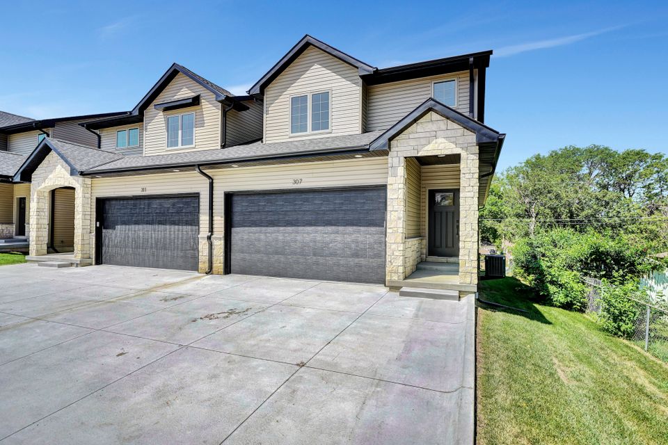 311 s 55th st exterior  17