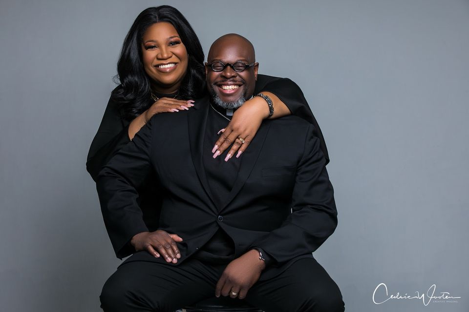 Pastor daryl harris and lady chelisa harris