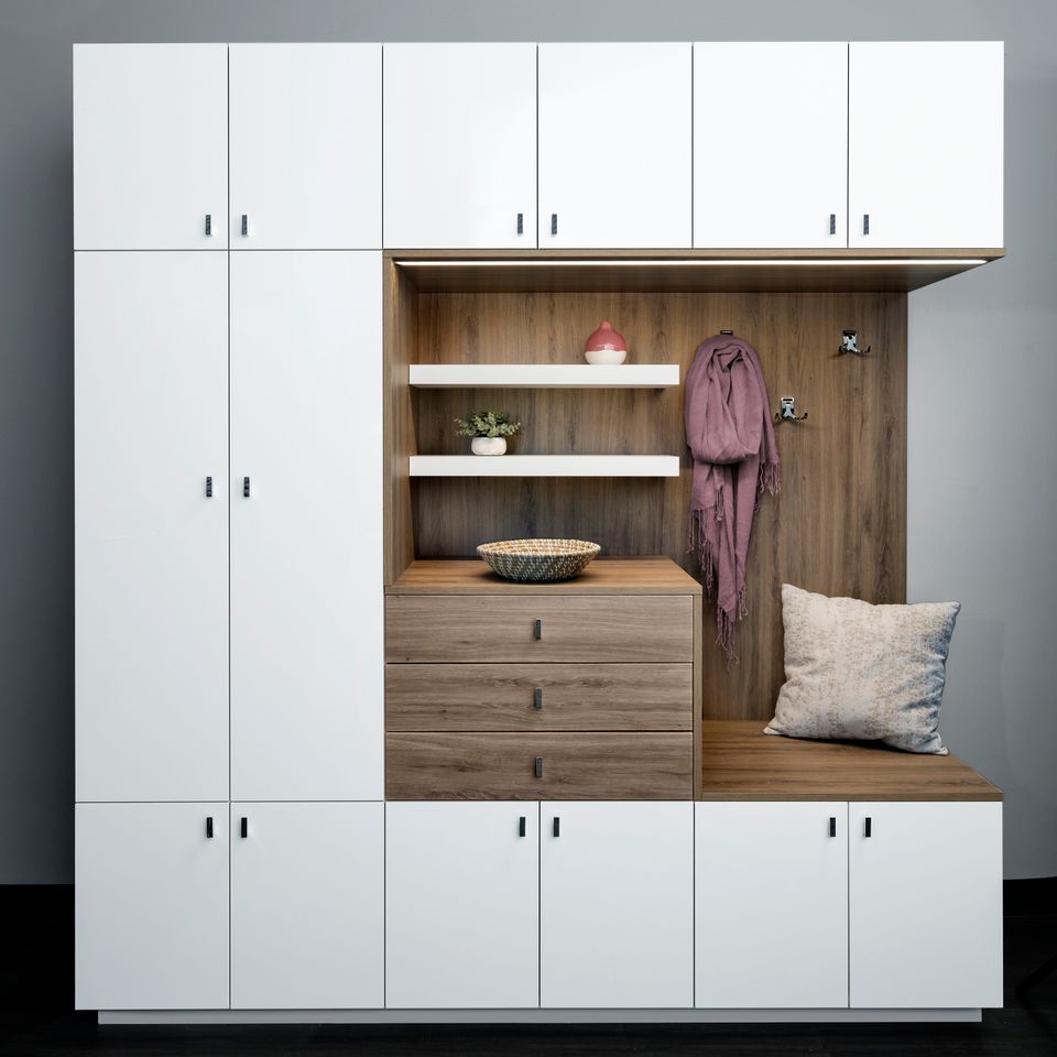 Drift white acrylic mudroom jan 2019 1