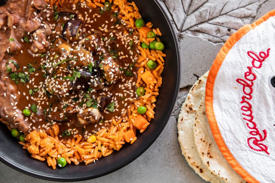 Juanitas kitchen mexican mole  96832