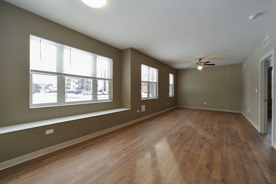 Leavitt avenue apartments (4)