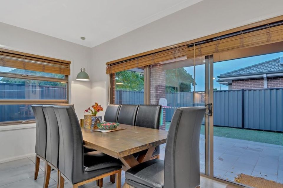 Dinng house view 3