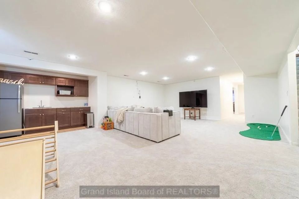 4118 fleetwood rd grand island e 4