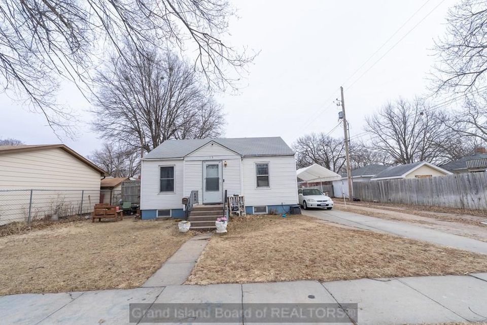 813 n adams grand island  ne 68803 a 2