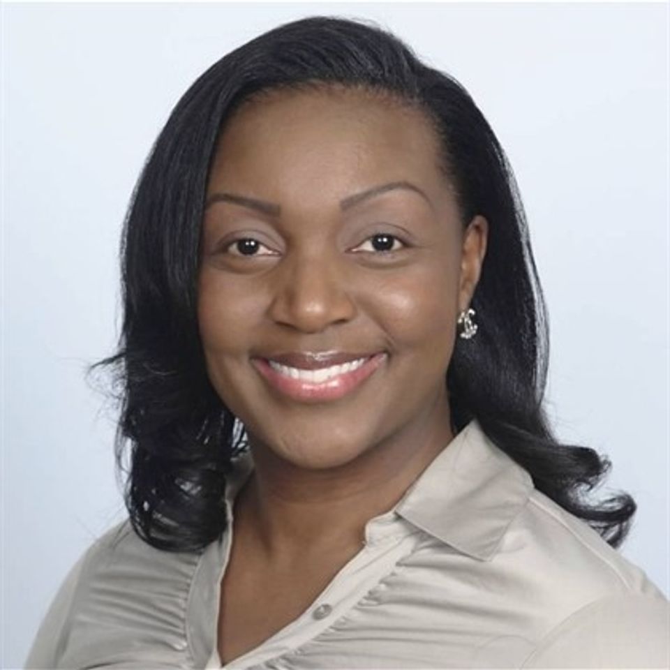 Sandra's headshot