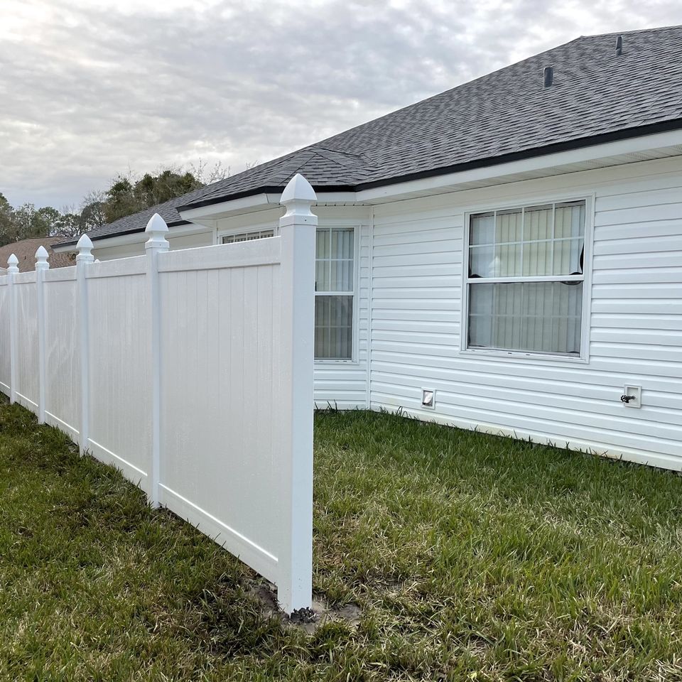 Space coast fence white 2