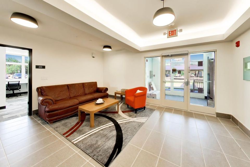 Brush hill apartments (3)