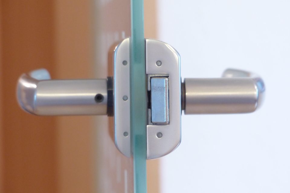 Door lock ge96748417 1920