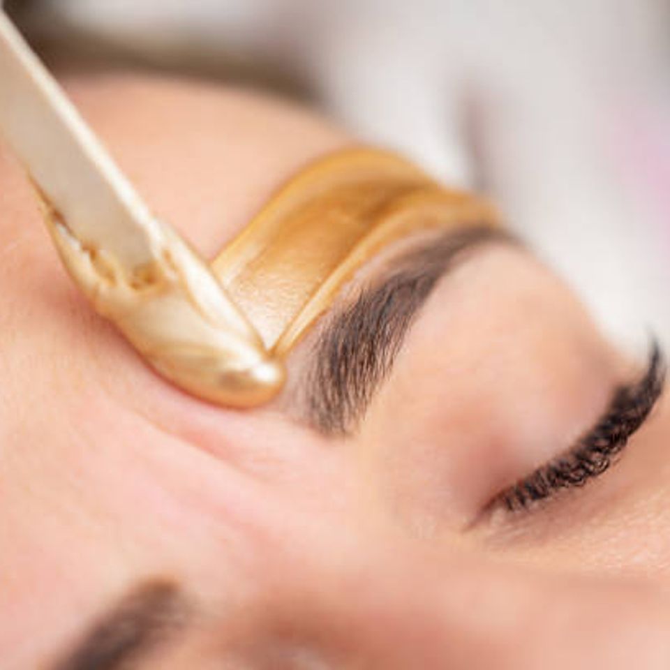 Brow wax