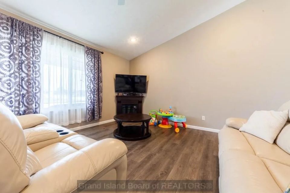 102 switchgrass st grand island a 5