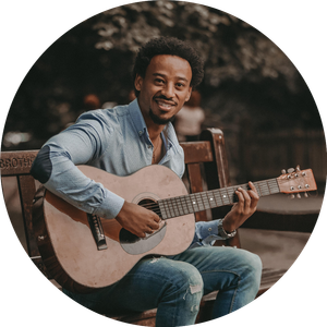 Alekon pictures gqx0rpcmdiu unsplash 960x960 circle
