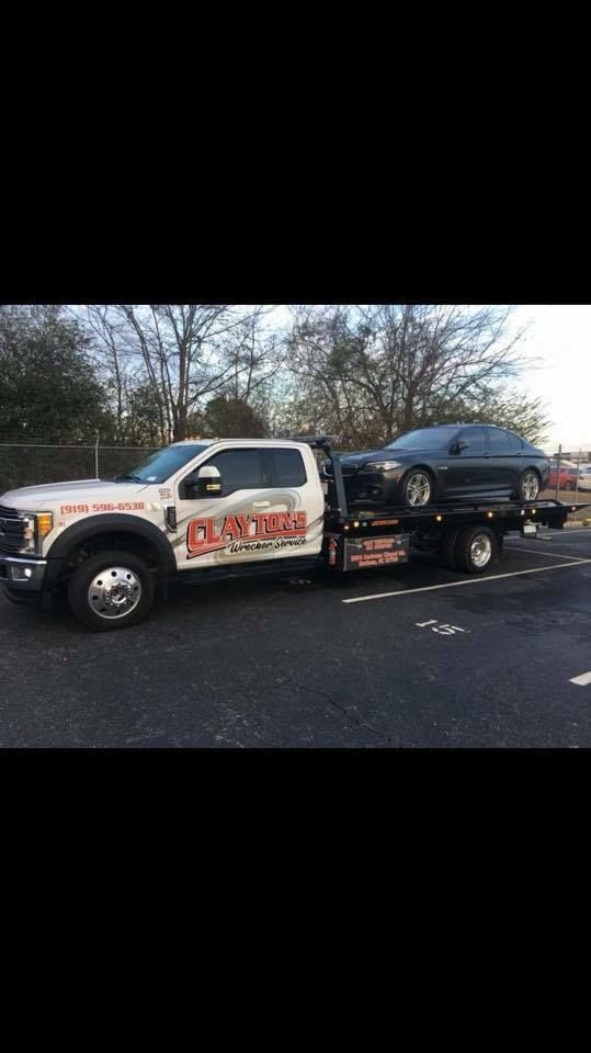 Emergency Towing & Wrecker Service in Durham Clayton’s Garage