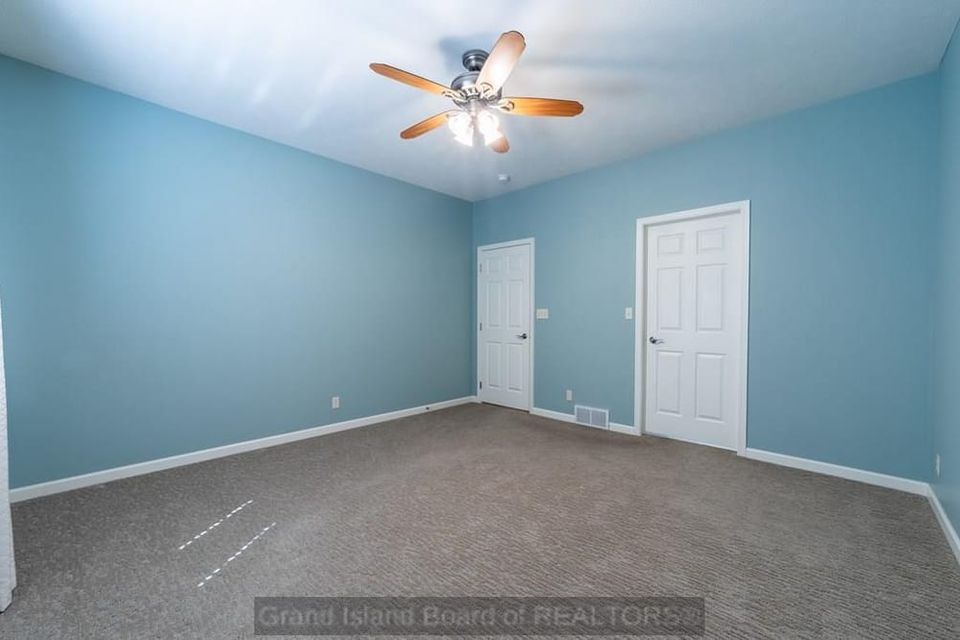 3811 meadowlark cir grand island ne 68803 c 8