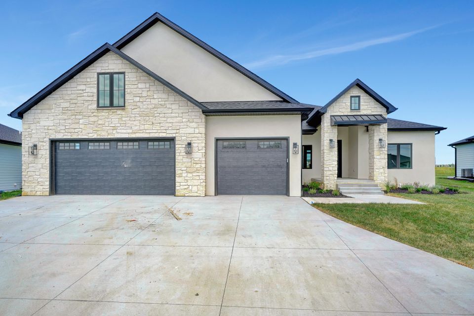 3600  tree line dr 07