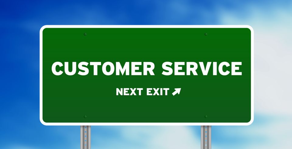 Customer service sign20170728 20217 12e2r4c