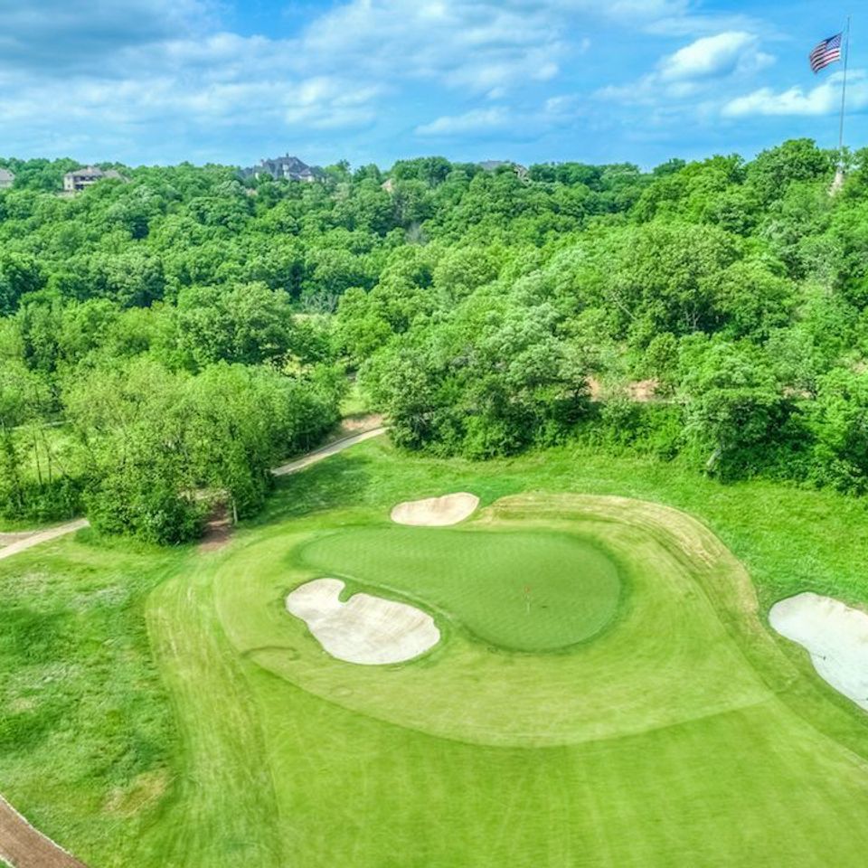 Nuredo magazine   tulsa oklahoma   neighborhoods   stone canyon cover story   patriot golf course 4 960