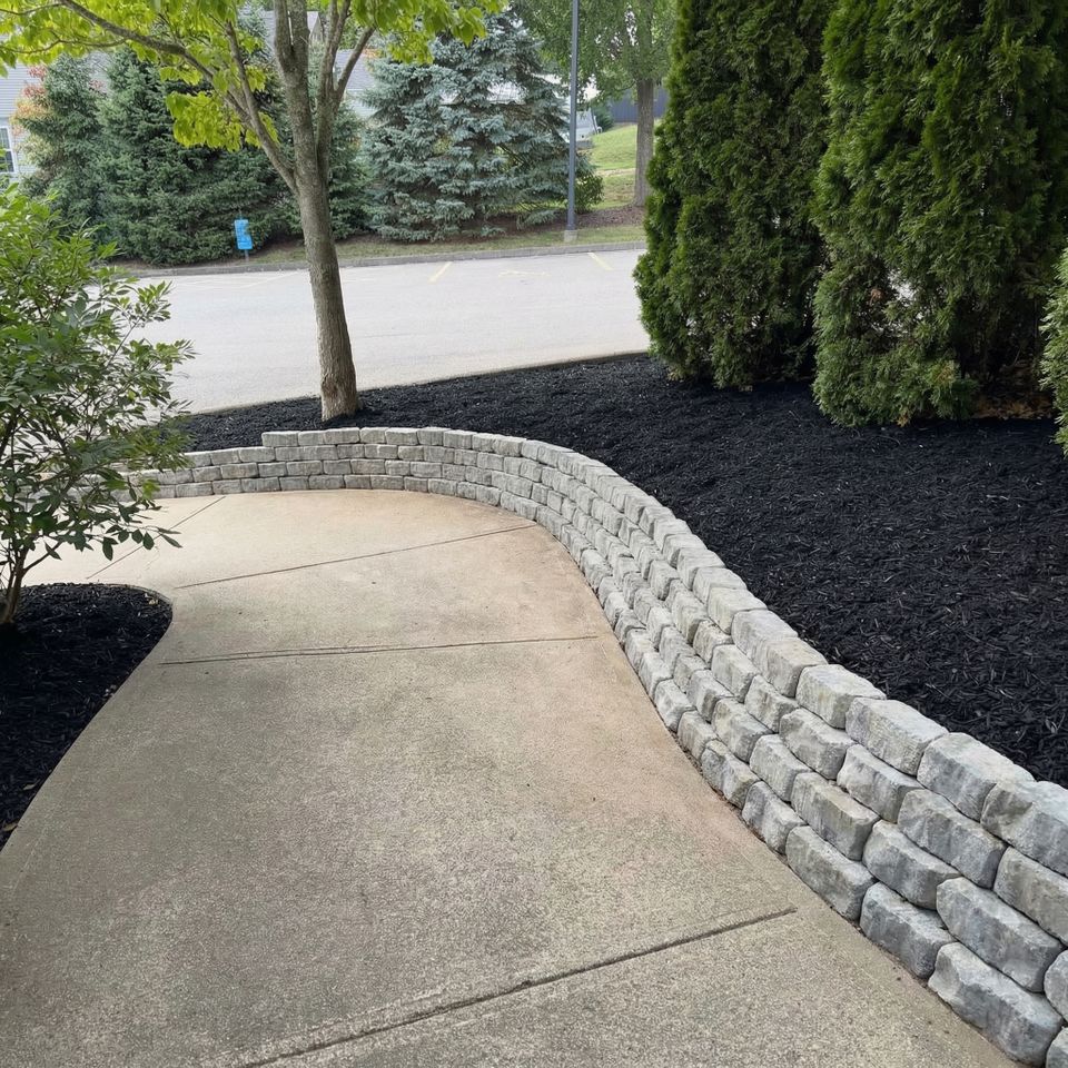 Mulching Services | RJ Landscaping