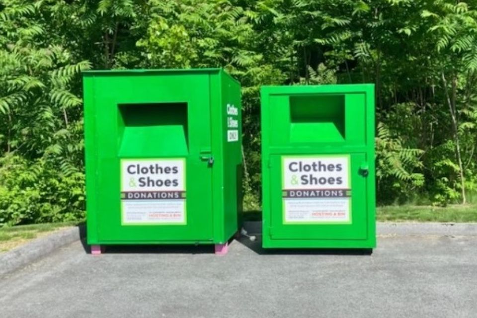 Bin 2 bins in lot2