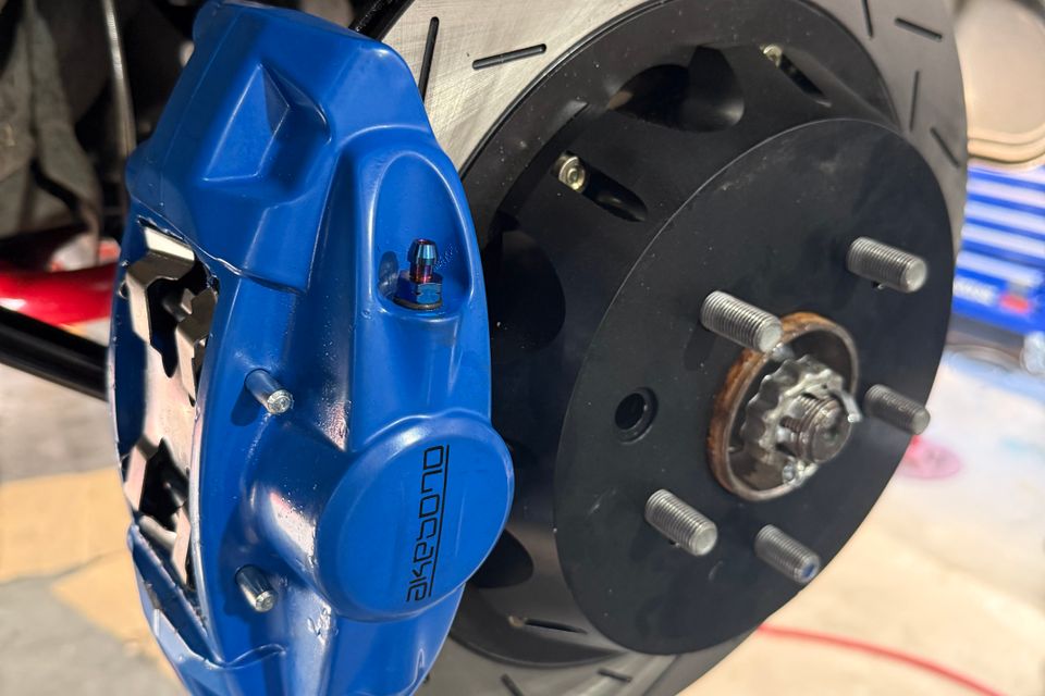brake repair specialist at elite tech auto in greenville sc