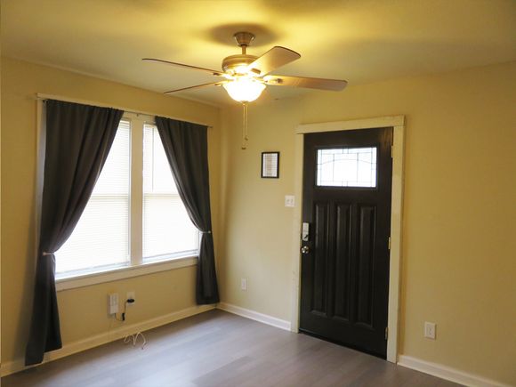 02 family room
