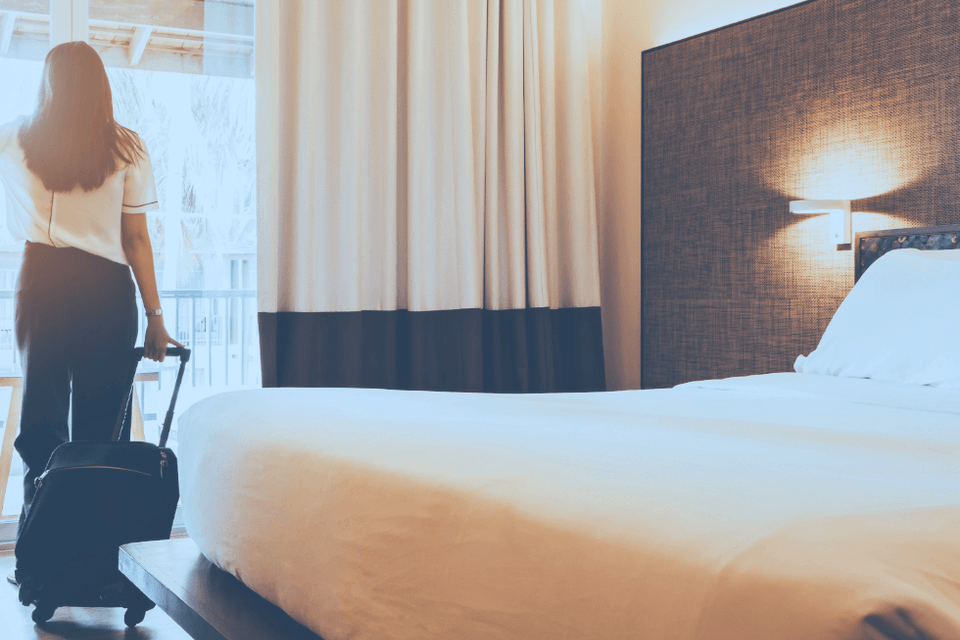 Does renters insurance cover hotel stays