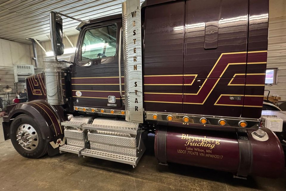 Bleyenburg trucking