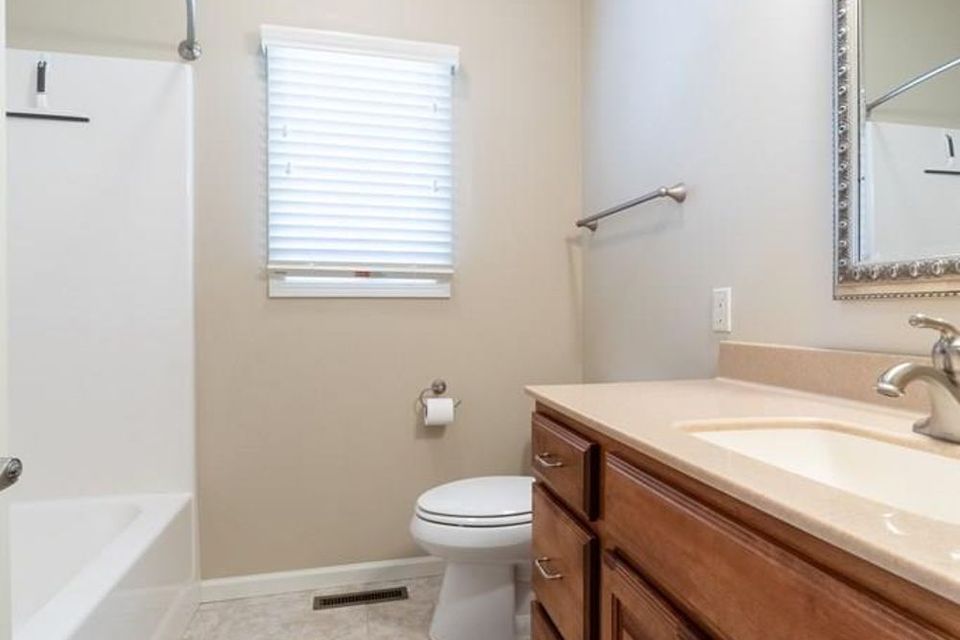 3811 meadowlark cir grand island ne 68803 d 9