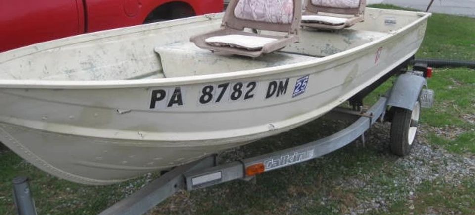 2-seat Fishing Boat