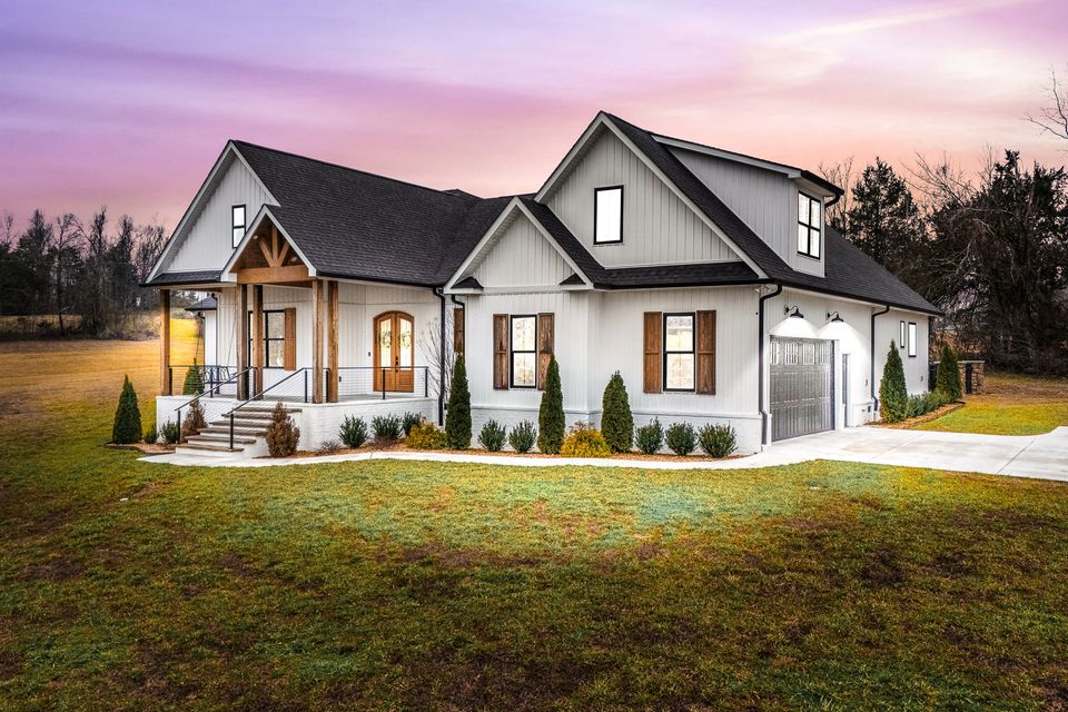 1 web or mls 365 glendale rd virtual twilight   clear lens real estate photography 1