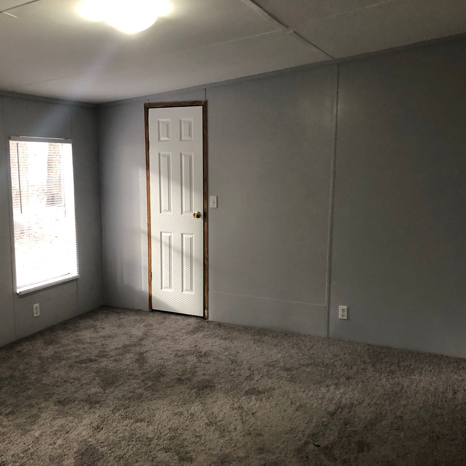 8600 master bed closet